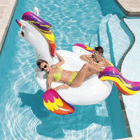 Übergroßes Einhorn-Rutschauto, 224 cm
