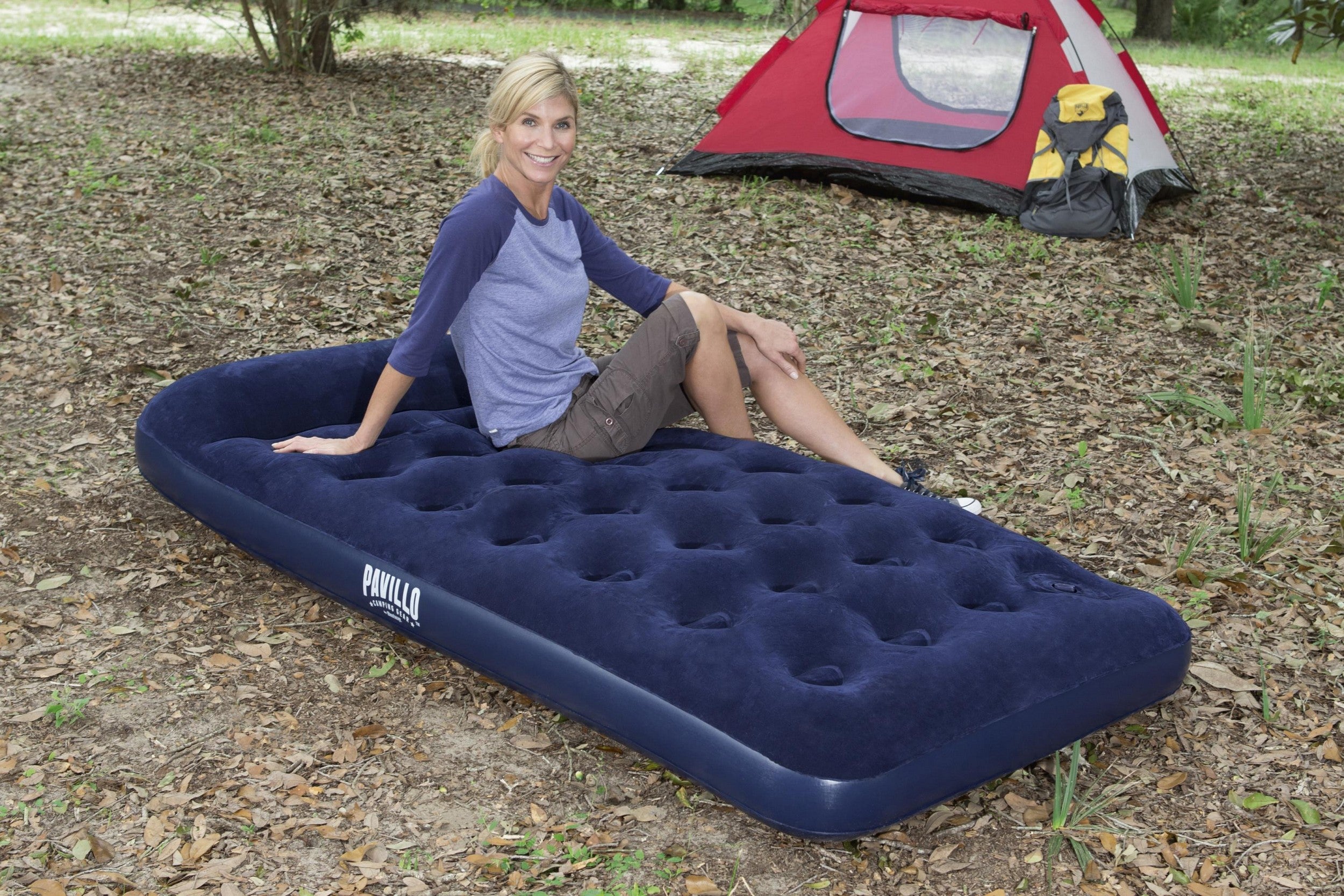 Camping-Luftmatratze mit Fußpumpe 188x99x28 cm