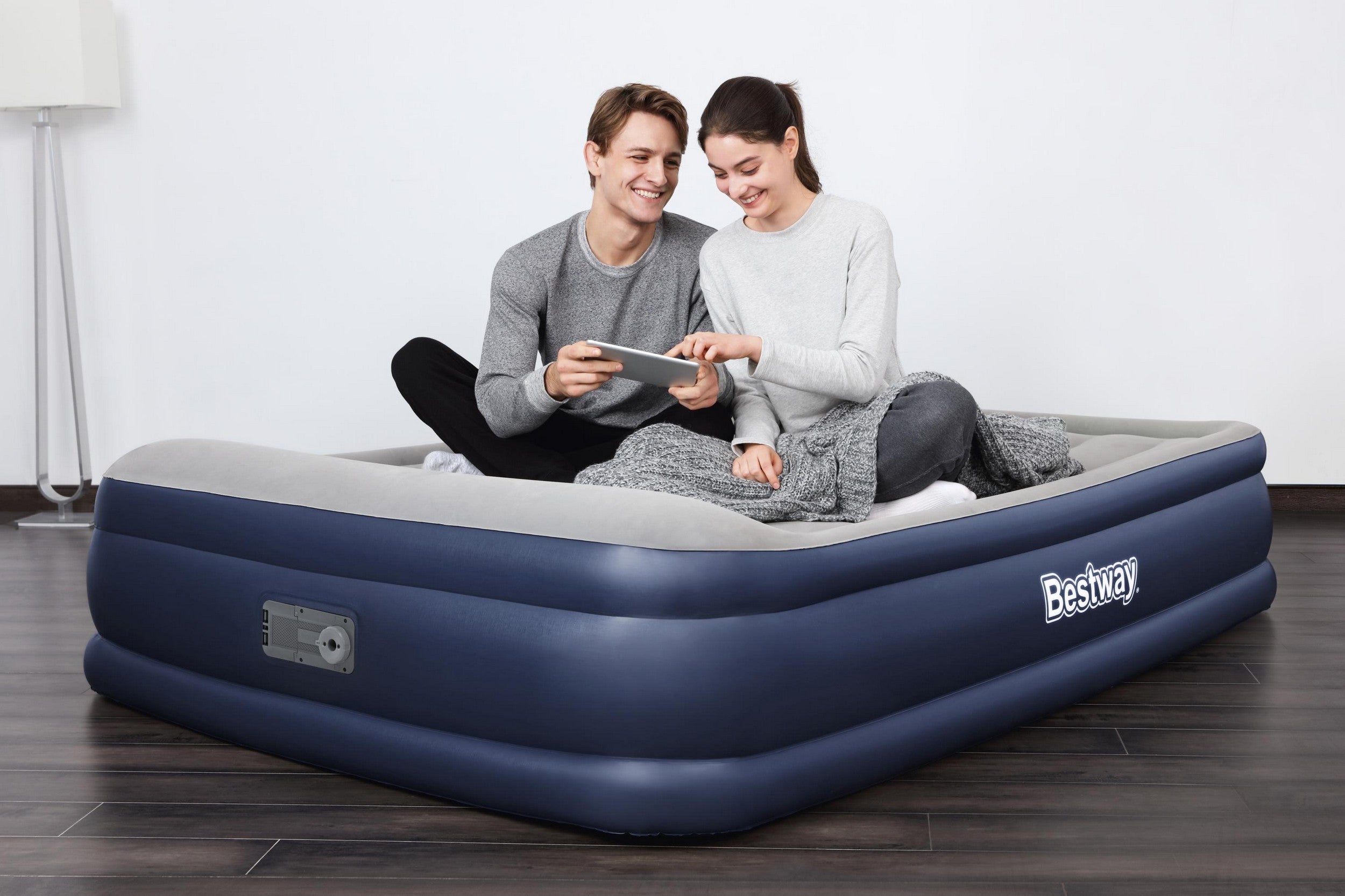 Camping-Luftmatratze Tritech Queen 46 cm